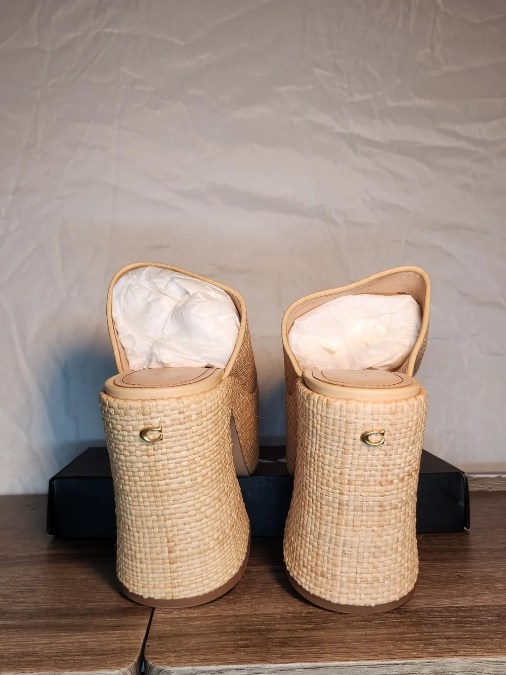 Coach stylish woven